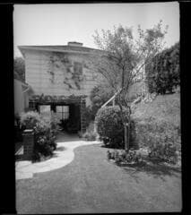 Go to image 1.