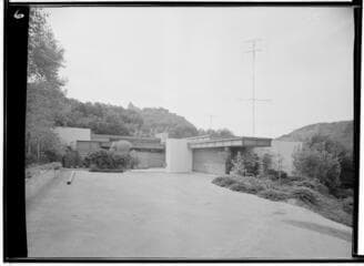 Go to image 1.