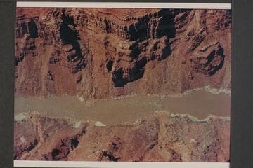 22 Mile Rapid. Approximate gauge: 31,400 cfs